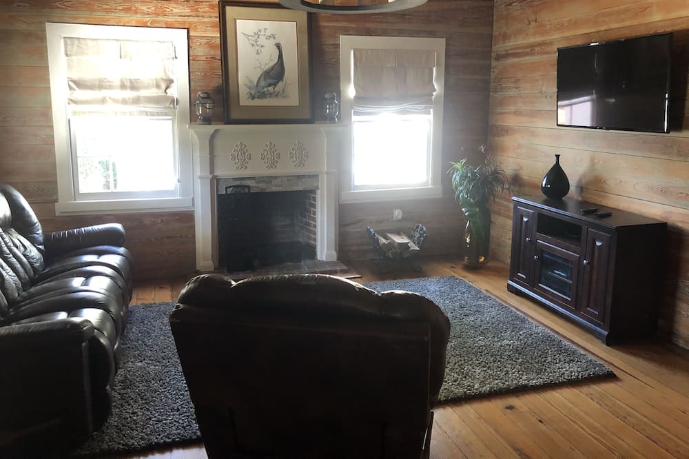Photo of Livingroom in Biloxi