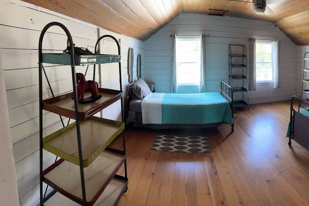 Photo of Bedroom in Biloxi