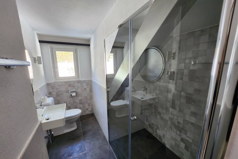 Photo of Bathroom in Rigi Kaltbad