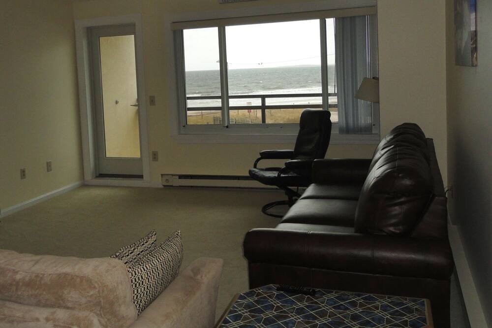 Photo of Livingroom in Old Orchard Beach