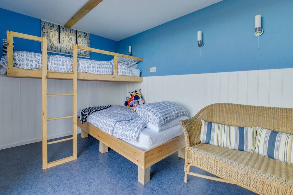 Photo of Bedroom in Woodbridge