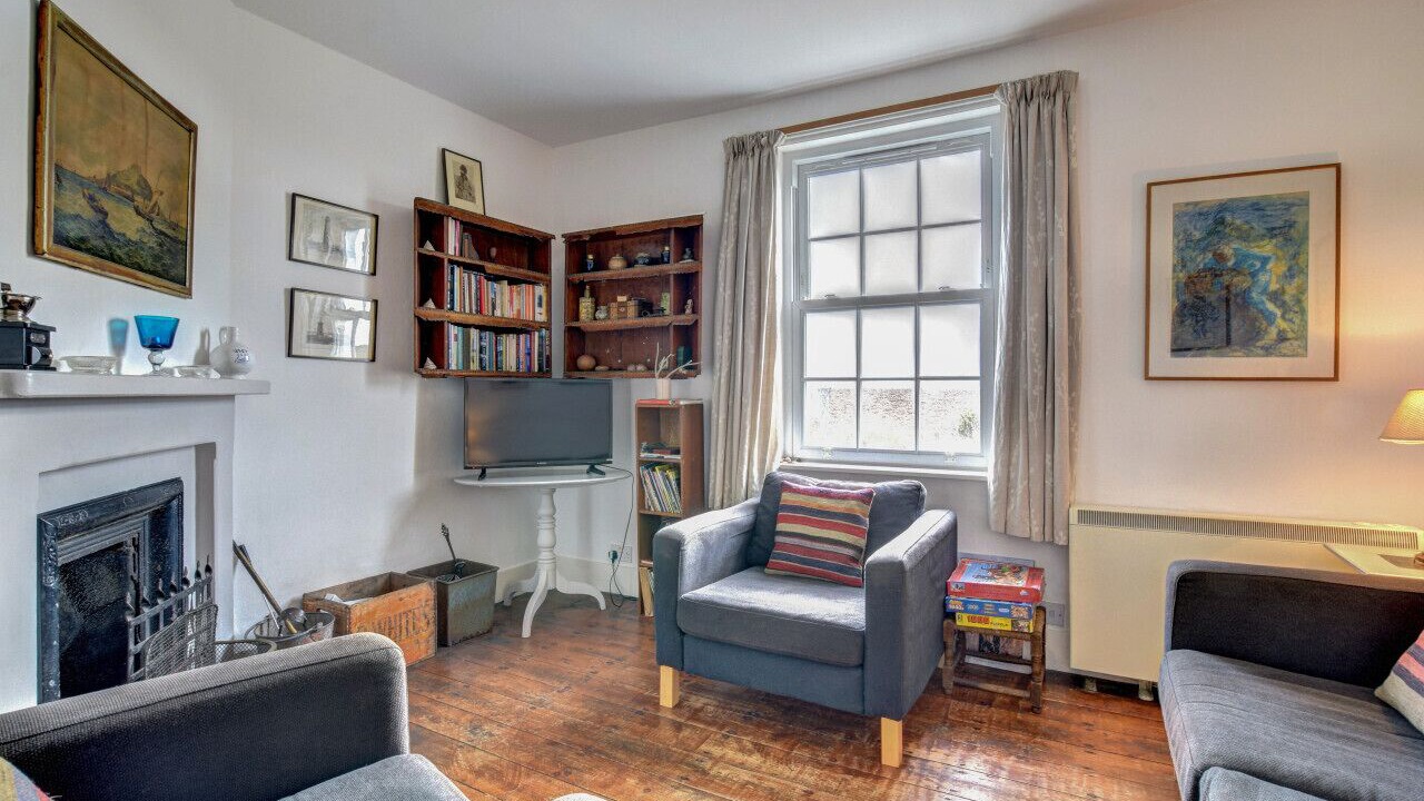 Photo of Livingroom in Woodbridge