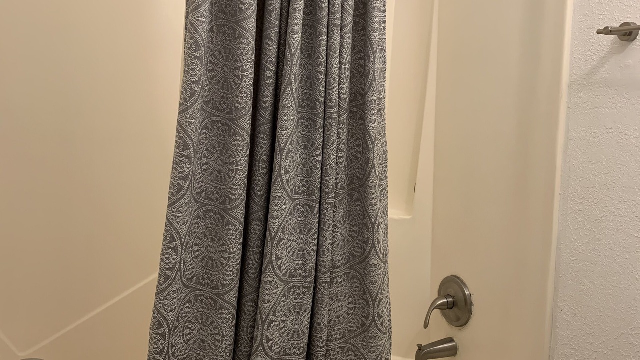 Photo of Bathroom in Dock Junction