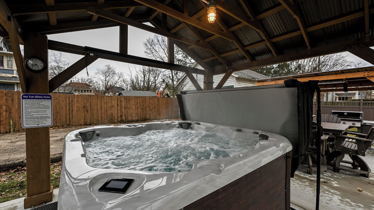 Photo of Outdoor in Highland Square