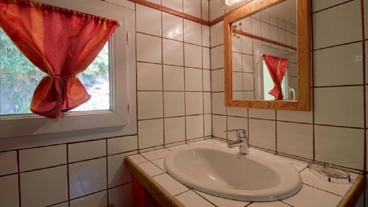 Photo of Bathroom in Saligos