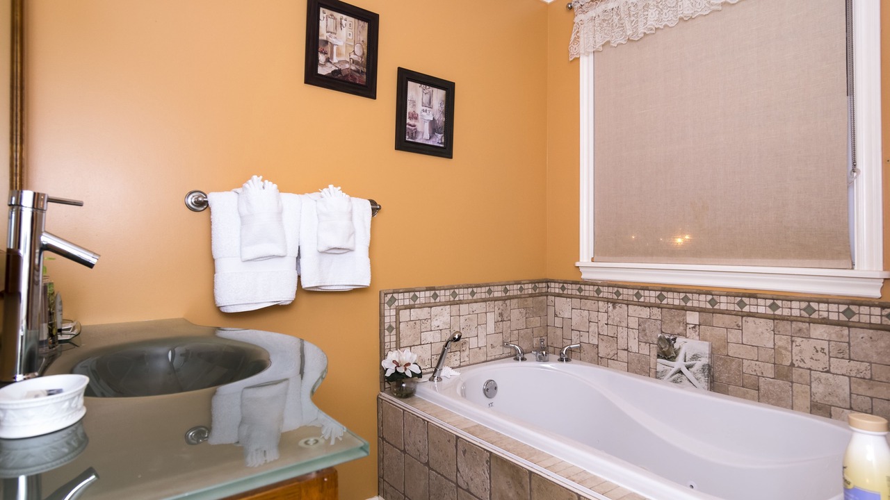 Photo of Bathroom in Twillingate