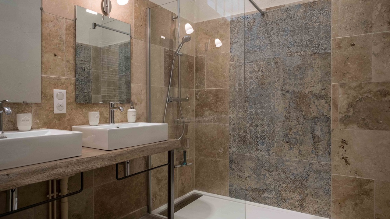 Photo of Bathroom in Montcuq