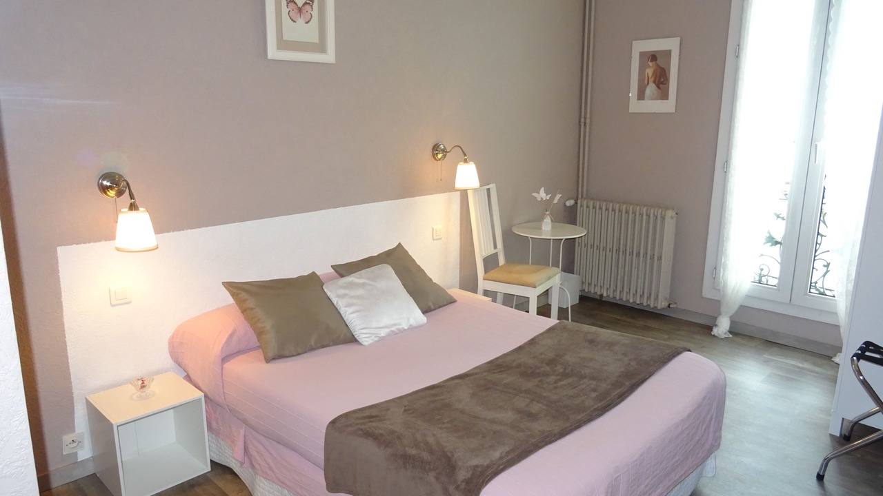 Photo of Bedroom in Forcalquier