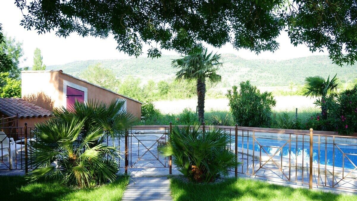 Photo of Outdoor in Alba-la-Romaine