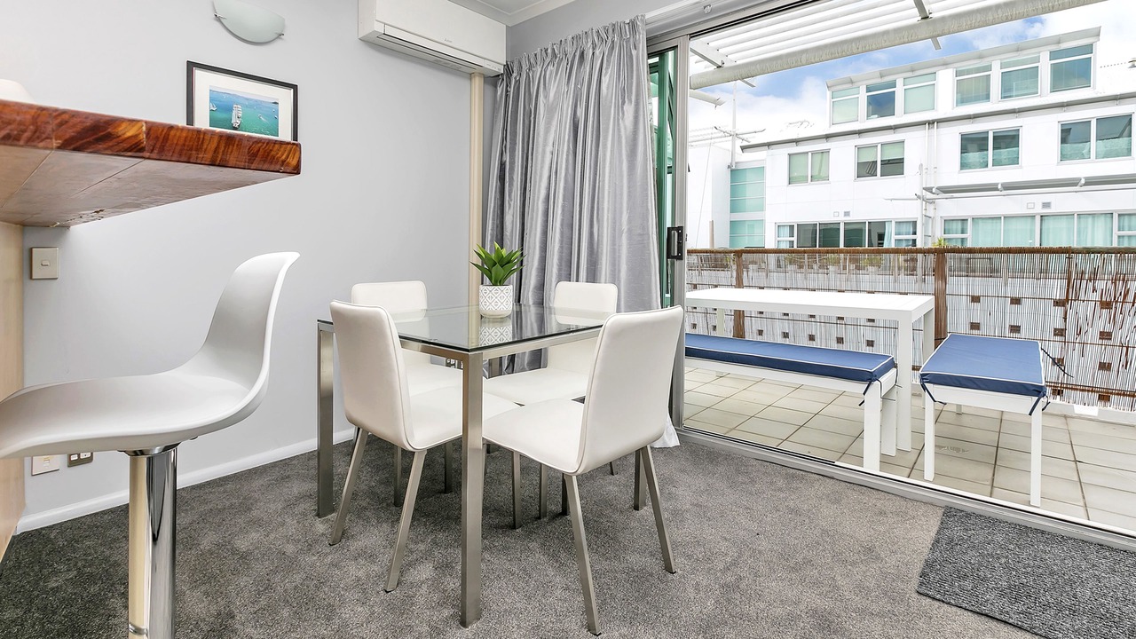 Photo of Livingroom in Auckland Central Business District