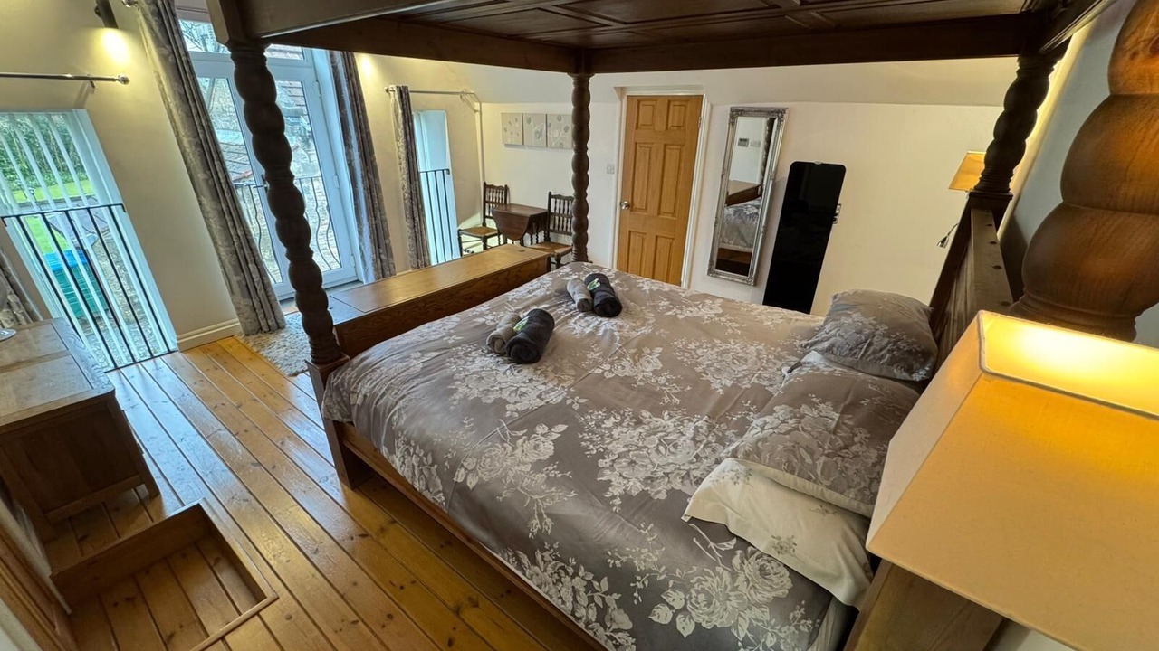 Photo of Others in Chapel en le Frith