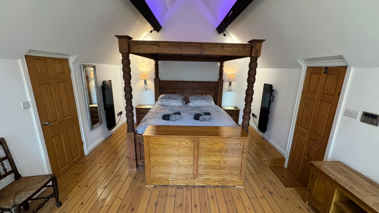 Photo of Others in Chapel en le Frith