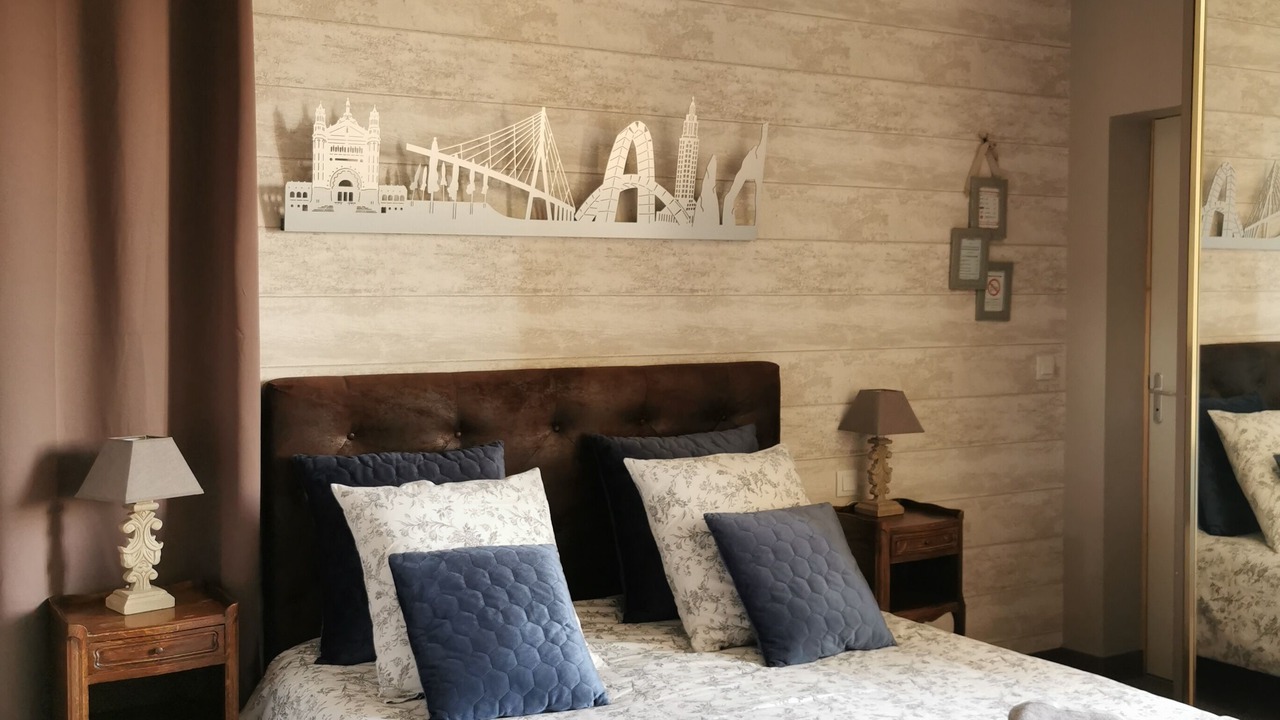 Photo of Bedroom in Corneville-sur-Risle