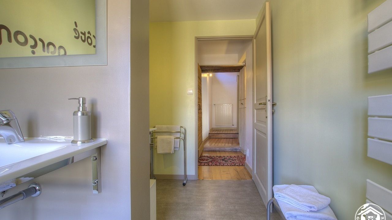 Photo of Bathroom in Cesseins