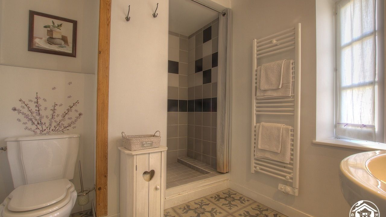 Photo of Bathroom in Cesseins