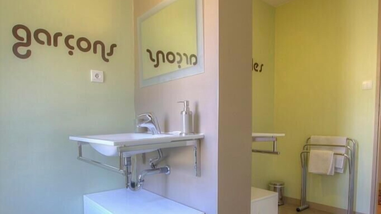 Photo of Bathroom in Cesseins