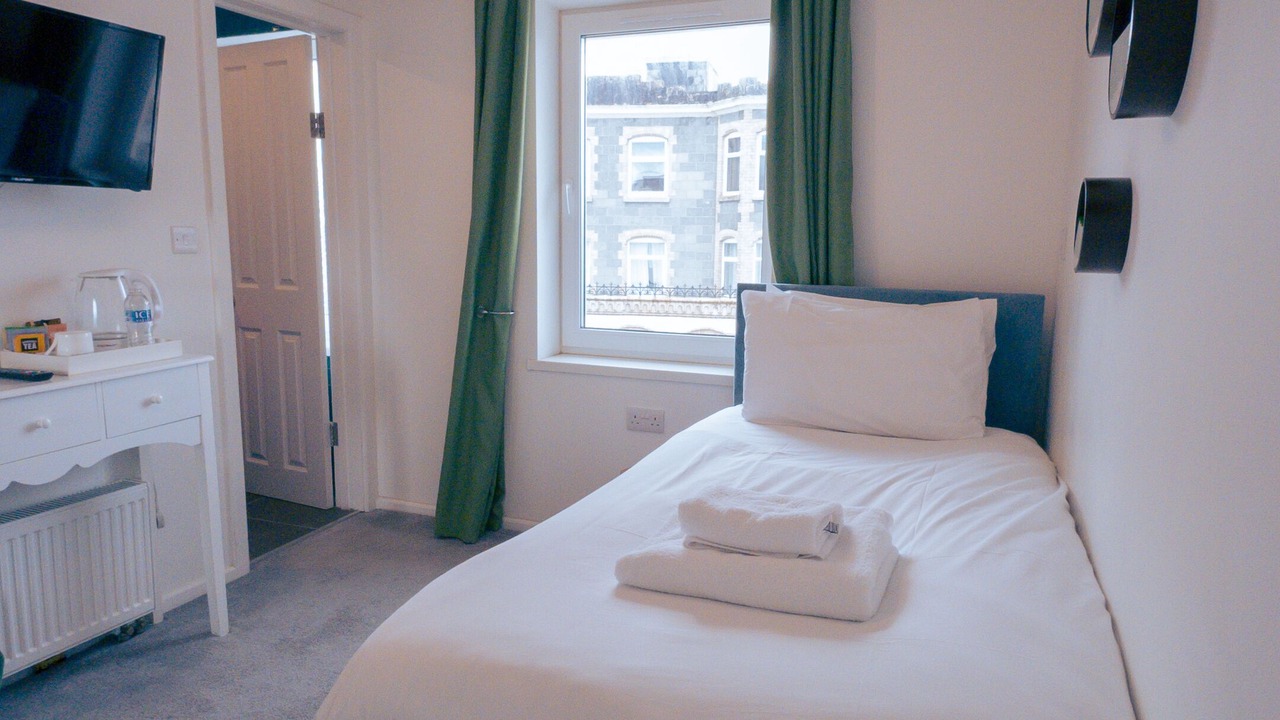 Photo of Bedroom in Newquay City Centre