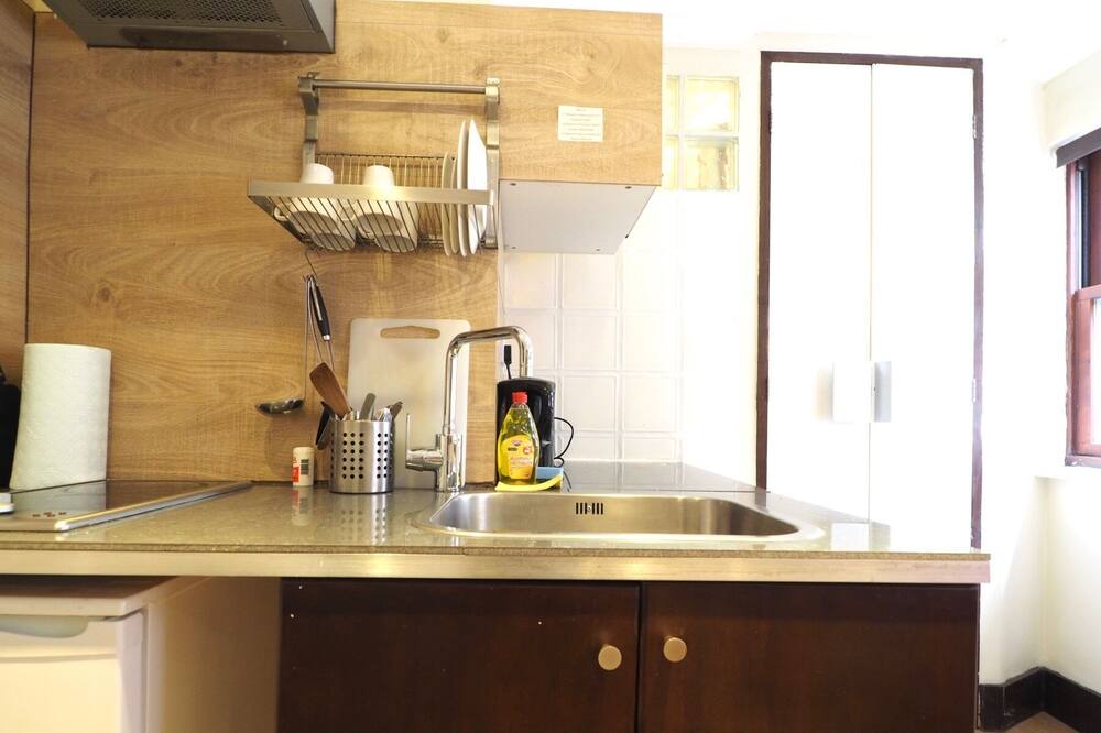 Photo of Kitchen in Stepney Green