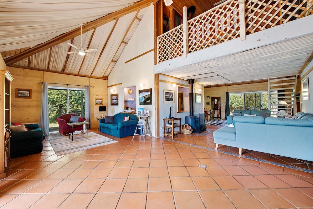 Photo of Livingroom in Deep Creek