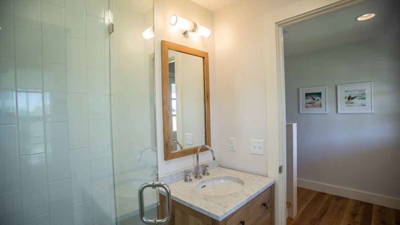 Photo of Bathroom in Surfside