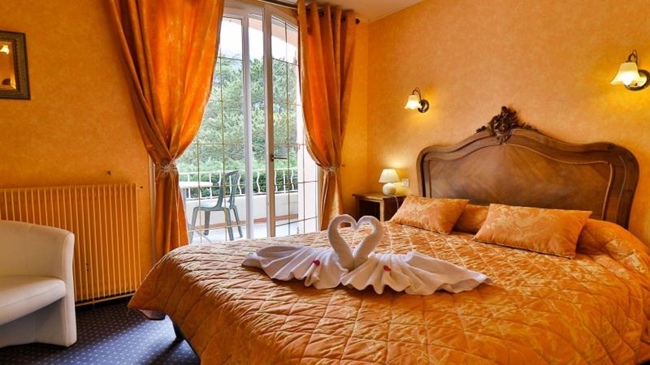 Photo of Bedroom in Plan-d'Aups-Sainte-Baume