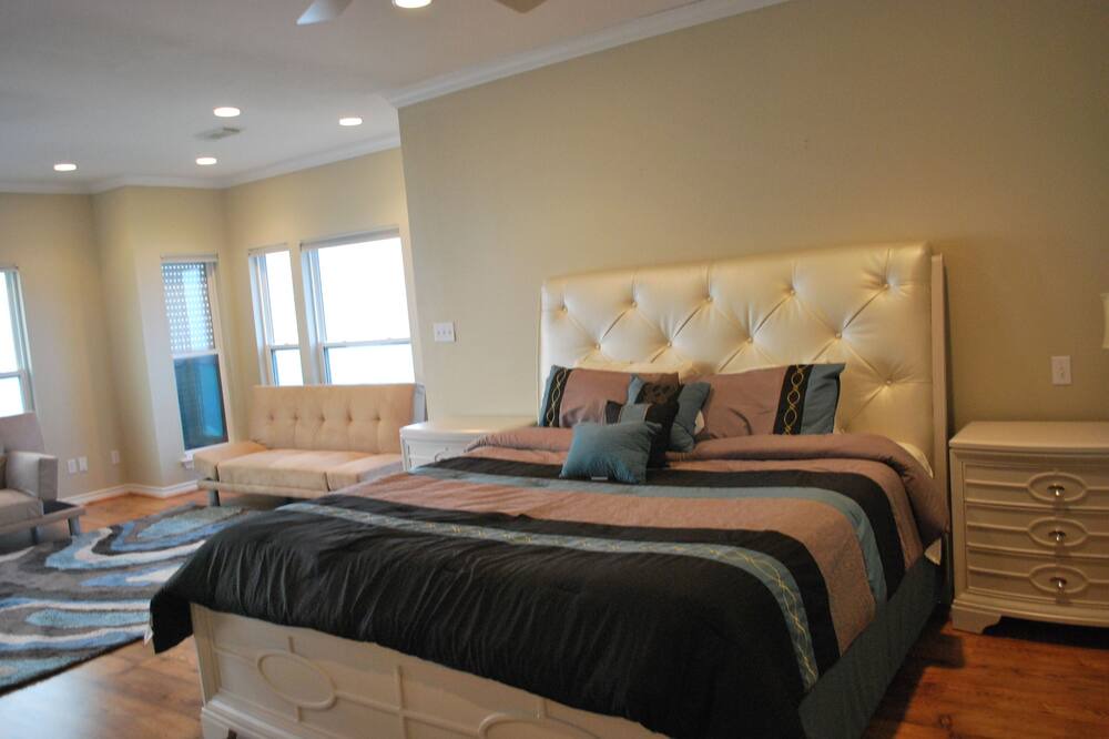 Photo of Bedroom in Terramar Beach