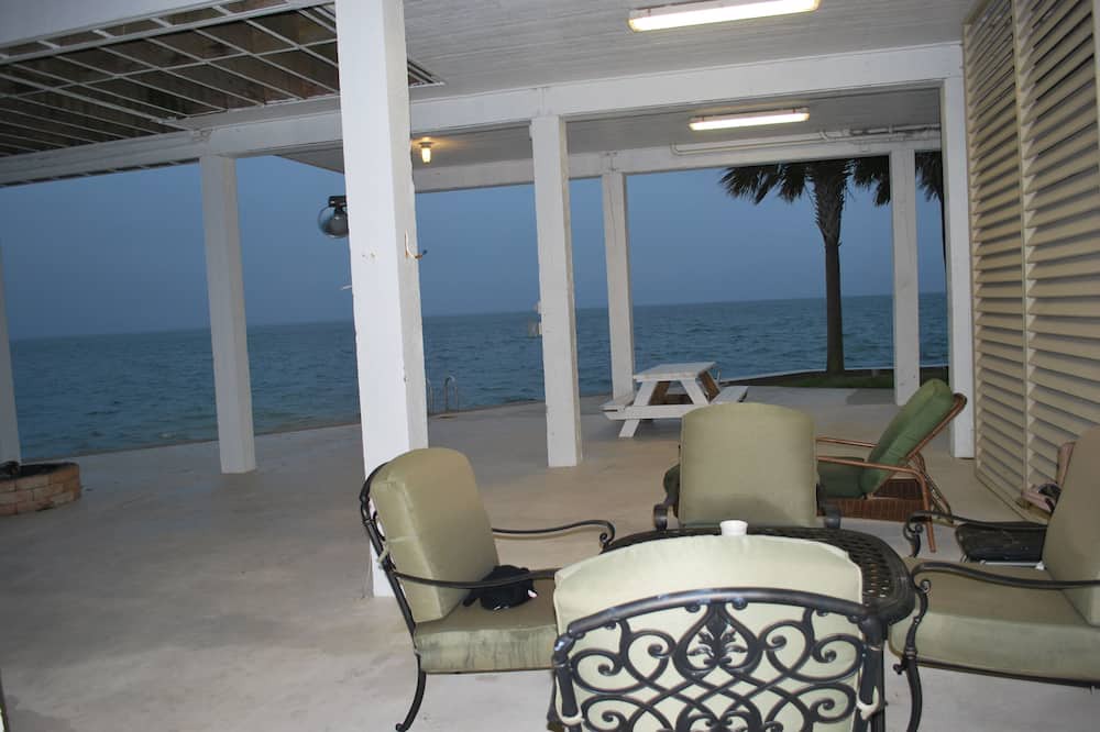 Photo of Patio Balcony in Terramar Beach