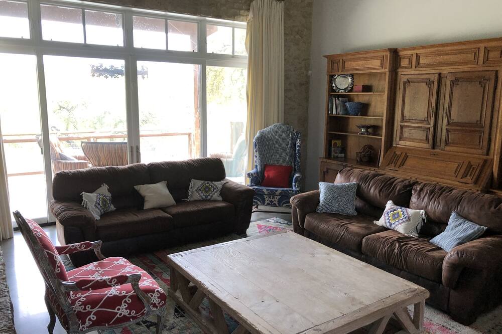 Photo of Livingroom in Austin