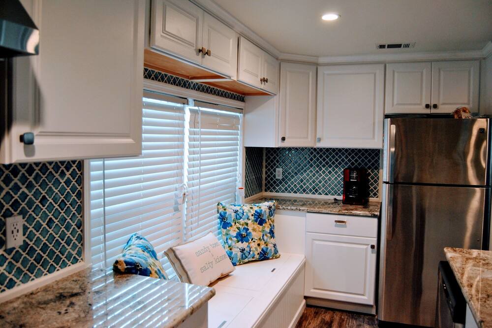 Photo of Kitchen in Garden City
