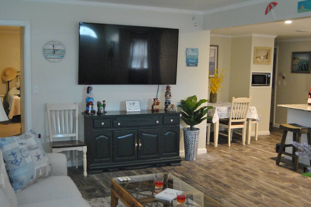 Photo of Livingroom in Garden City