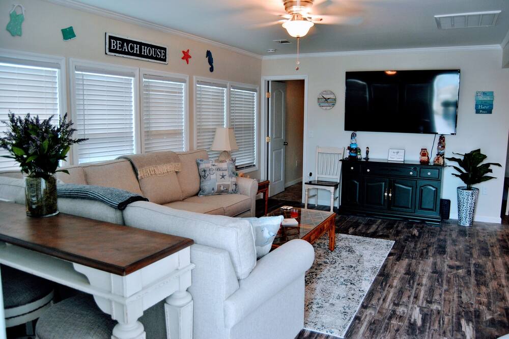 Photo of Livingroom in Garden City