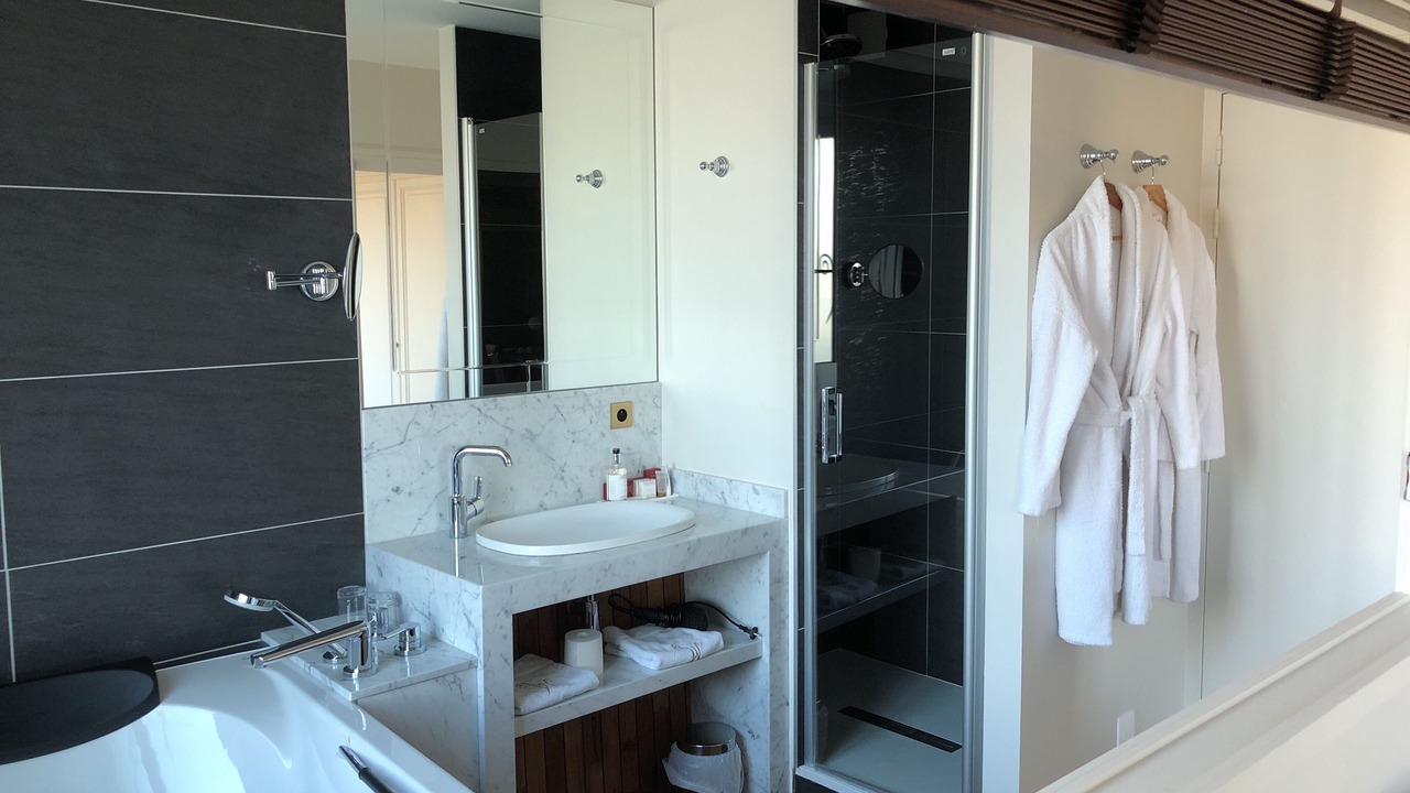 Photo of Bathroom in Dunkerque Centre