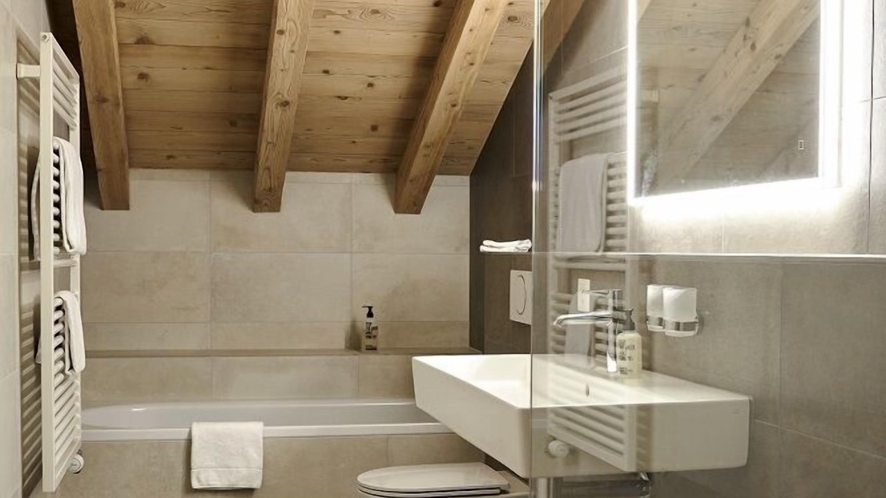 Photo of Bathroom in Lauenen