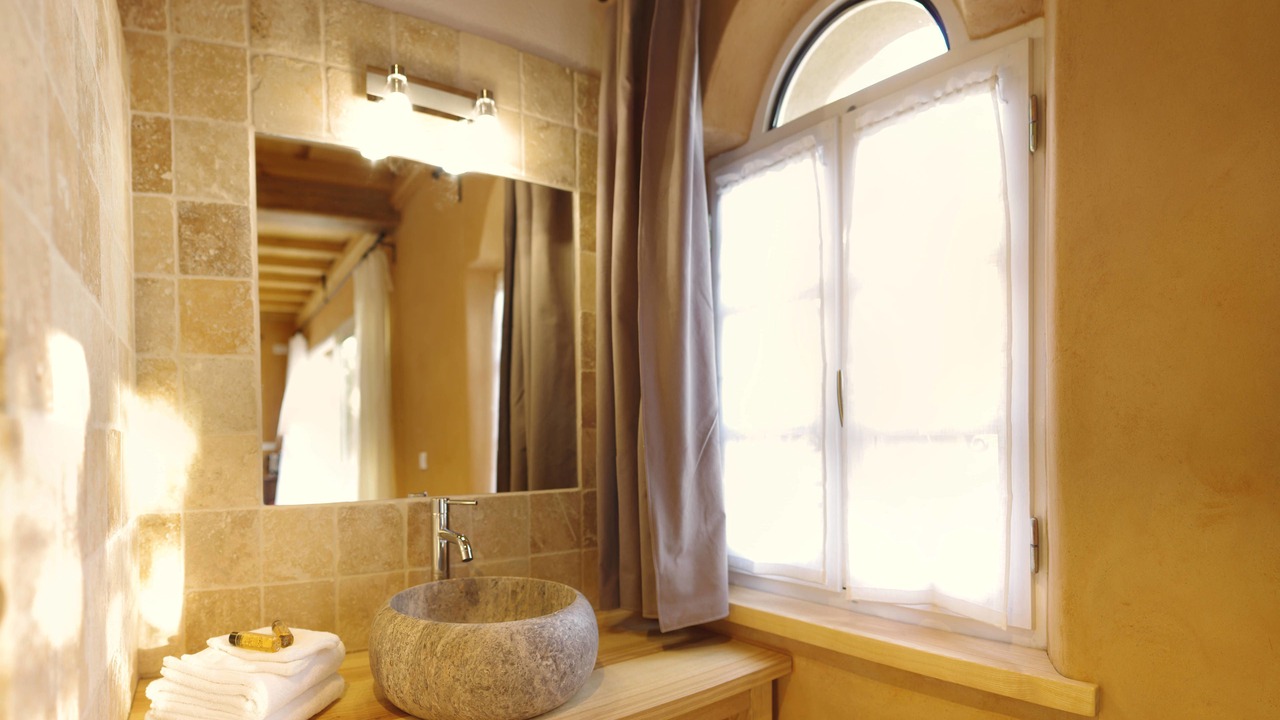 Photo of Bathroom in Vogue