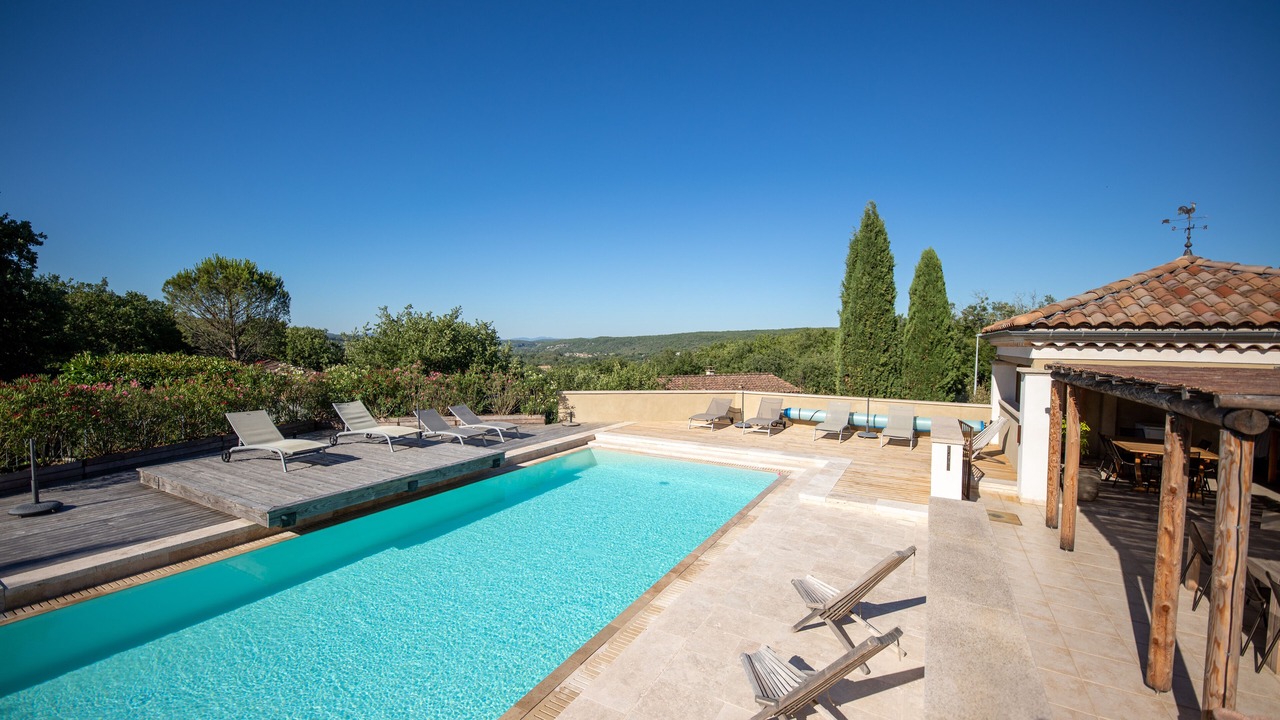 Photo of Outdoor in Vogue