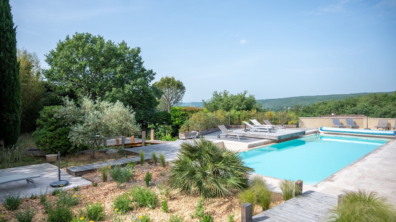 Photo of Outdoor in Vogue