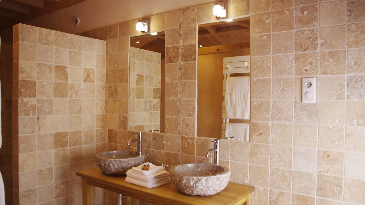 Photo of Bathroom in Vogue