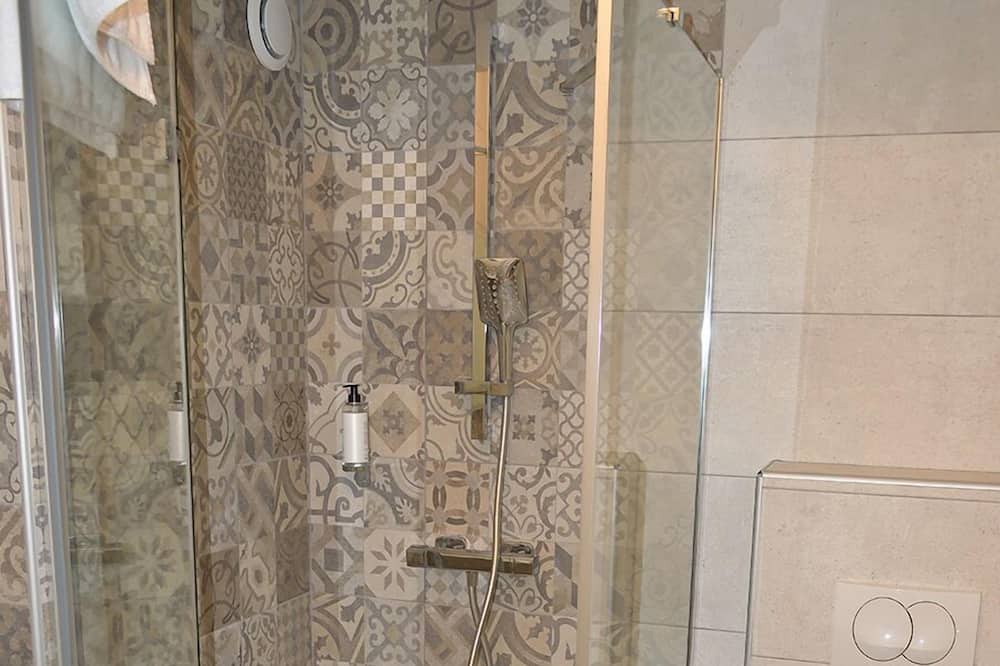 Photo of Bathroom in Soulaines-Dhuys