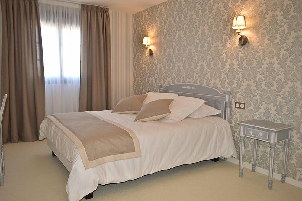 Photo of Bedroom in Soulaines-Dhuys