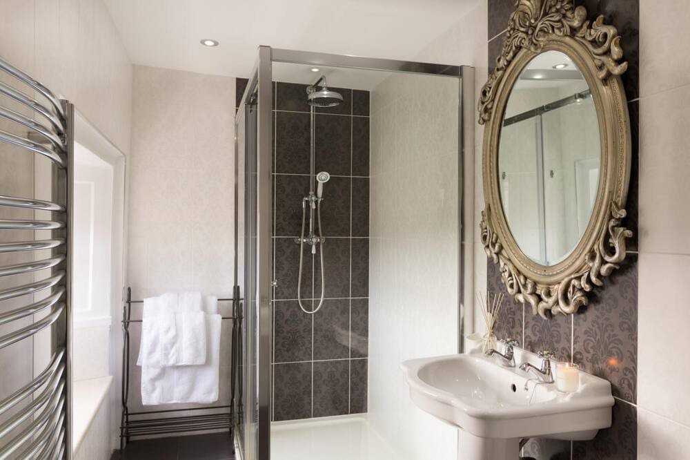 Photo of Bathroom in Warkworth