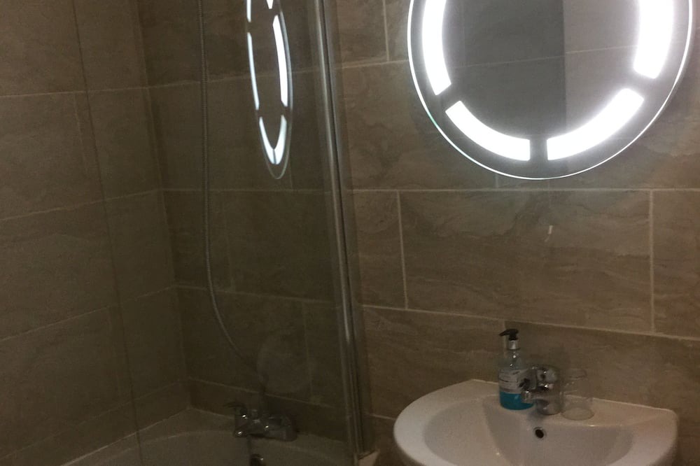 Photo of Bathroom in Chipping Sodbury