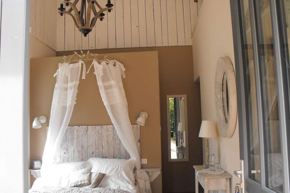 Photo of Bedroom in Valentigney