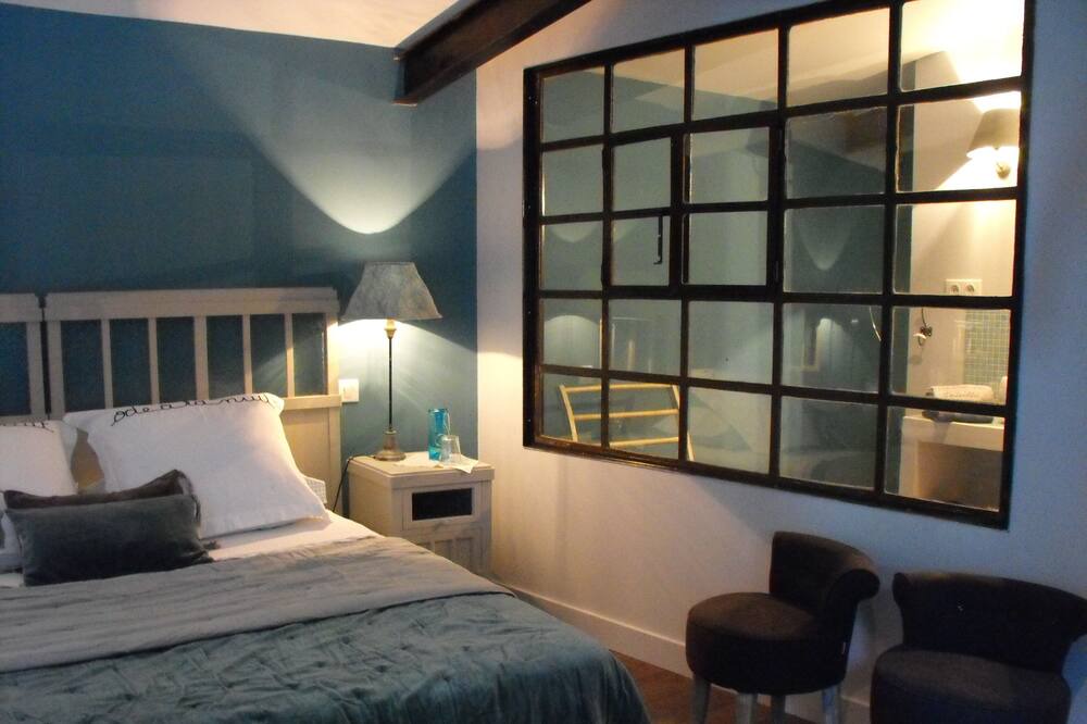 Photo of Bedroom in Valentigney