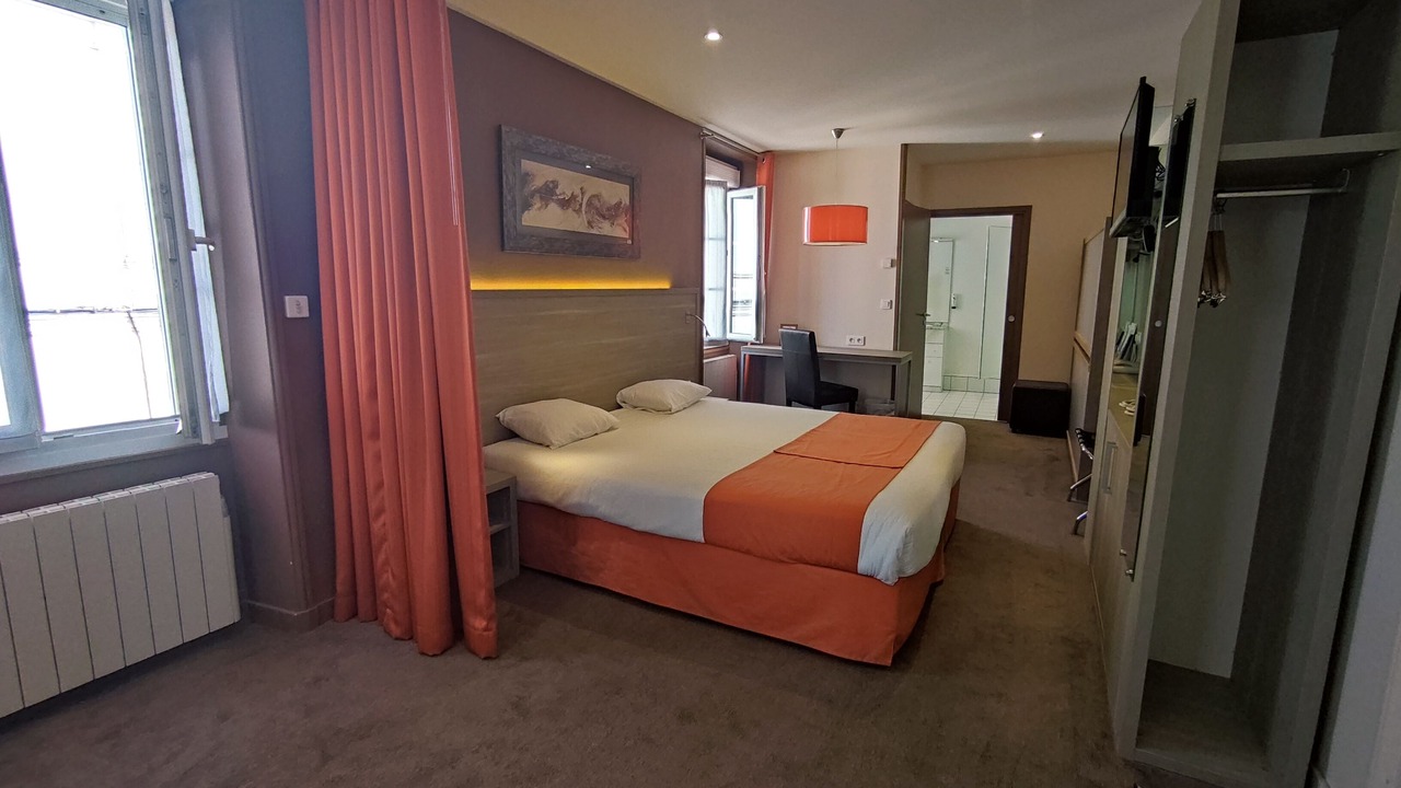 Photo of Bedroom in Cognac