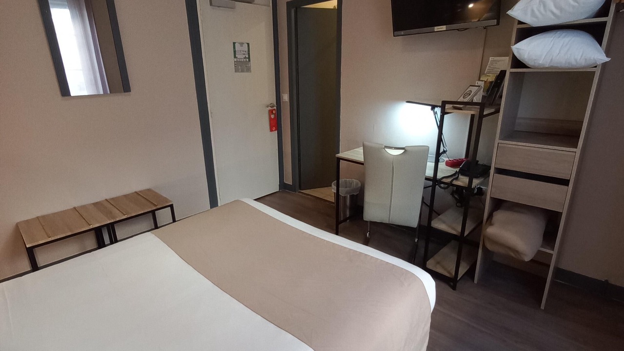 Photo of Bedroom in Cognac