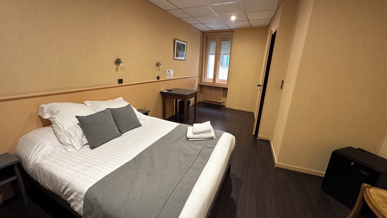 Photo of Bedroom in Yenne