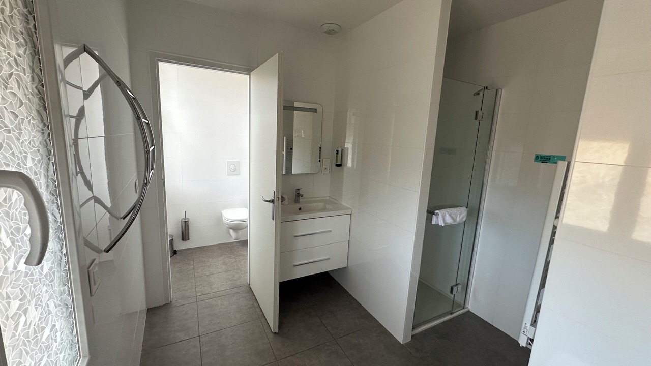 Photo of Bathroom in Yenne