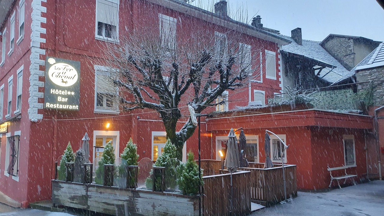 Photo of Outdoor in Yenne