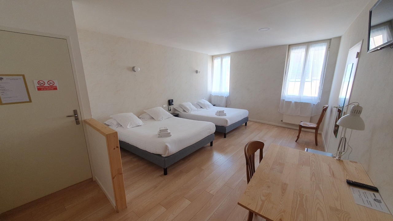 Photo of Bedroom in Yenne