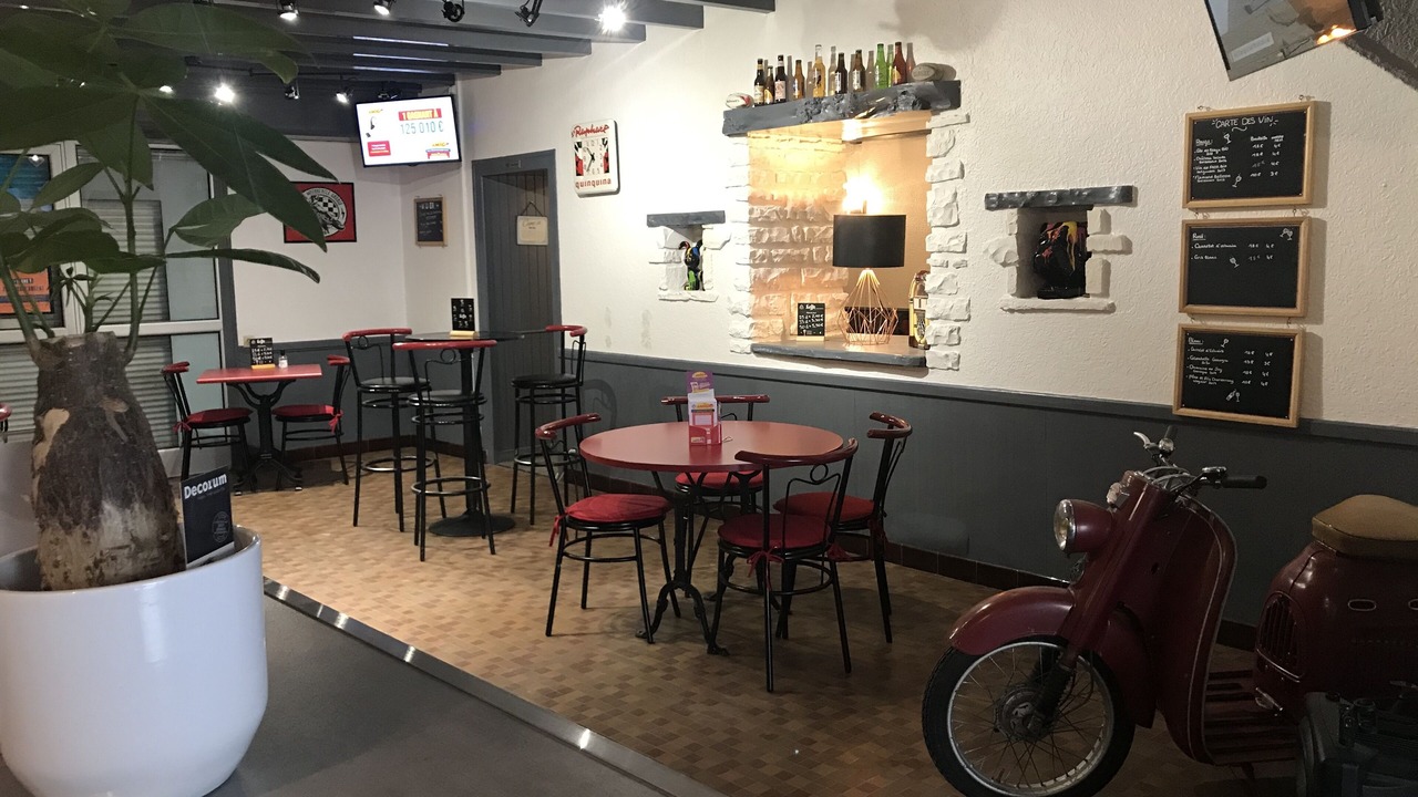 Photo of Others in Saint-Bris-des-Bois